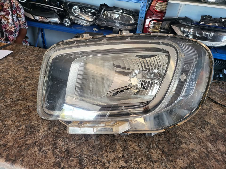 Hyundai Venue left headlight for sale - Private Seller Hyundai Venue left headlight for sale - Private Seller