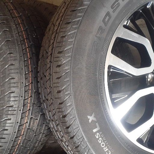 Thunder rims black and silver color rims