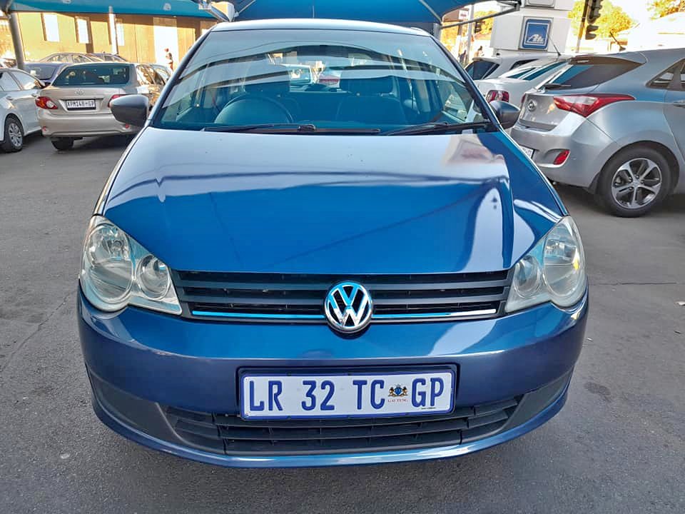 2017 VW POLO VIVO 1.4 HATCHBACK MANUAL
