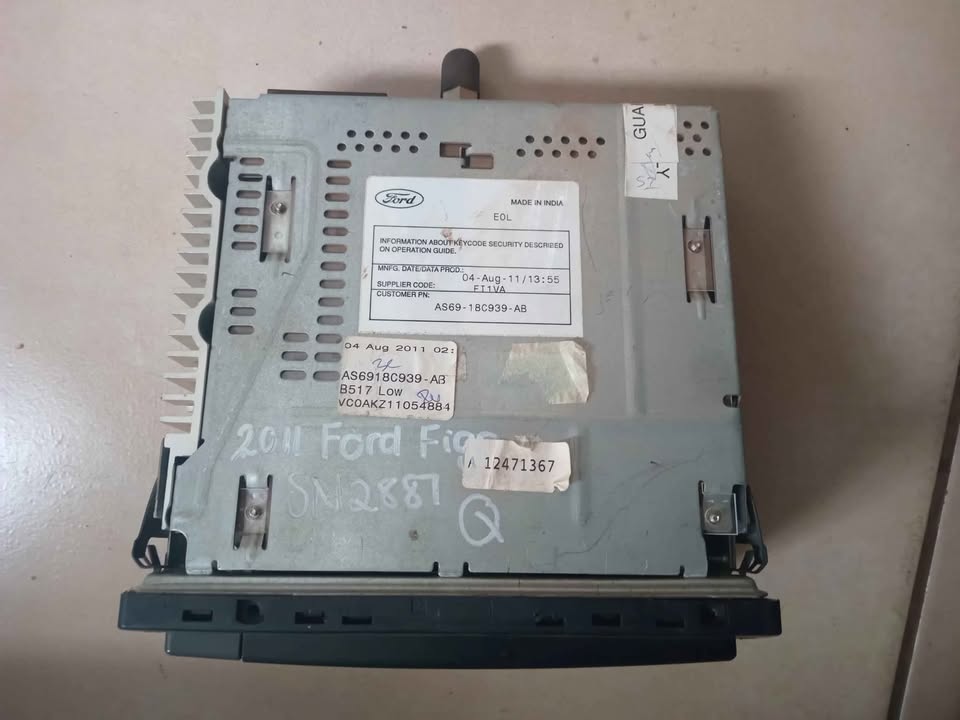 2011 up ford Figo 1.4 radio for sale @ circle 7 used parts - Private Seller