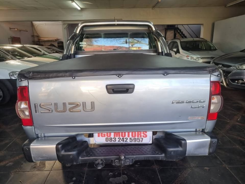 2011 Isuzu Kb300 LX D teq Manual 105000km Mechanically Perfect with Spare Key, Leather Seat