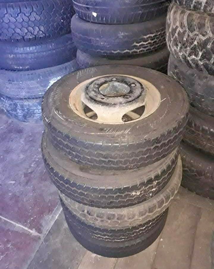 Kia Workhorse K2700 Rear Wheels For Sale - Private Seller Kia Workhorse K2700 Rear Wheels For Sale - Private Seller