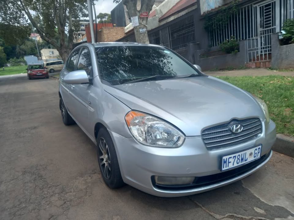 2008 Hyundai Accent 1.6 Petrol, Manual, Silver, 92000kms