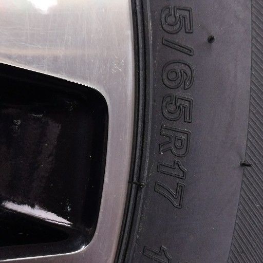 Bazoo with bridgestone dueler Tyres