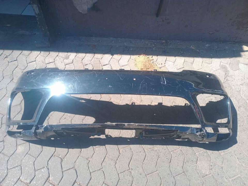 Range rover m sport bumper in good working condition original parts - Private Seller Range rover m sport bumper in good working condition original parts - Private Seller