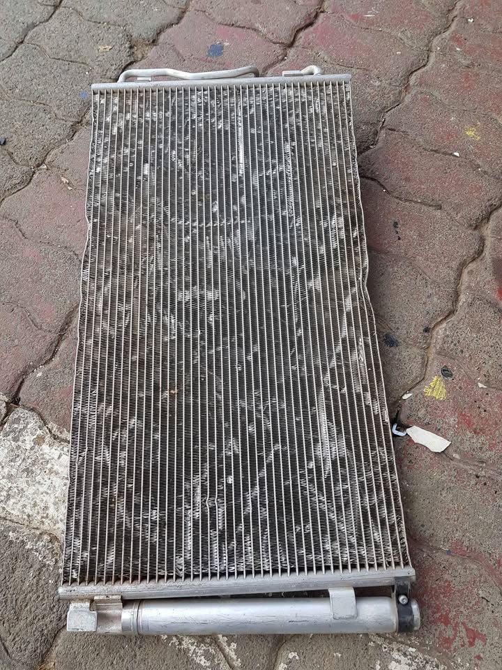 BMW F30/F20/F32 CONDENSER - Private Seller BMW F30/F20/F32 CONDENSER - Private Seller