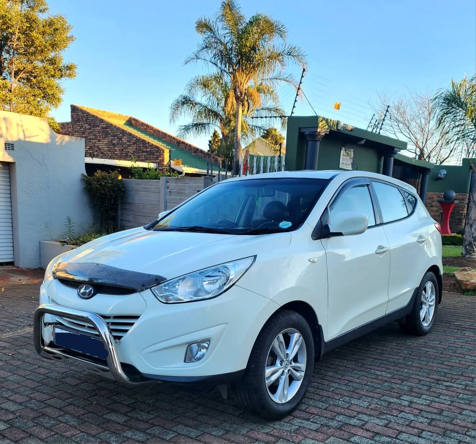 HYUNDAI IX 35 EXCELLENT FAMILY SUV