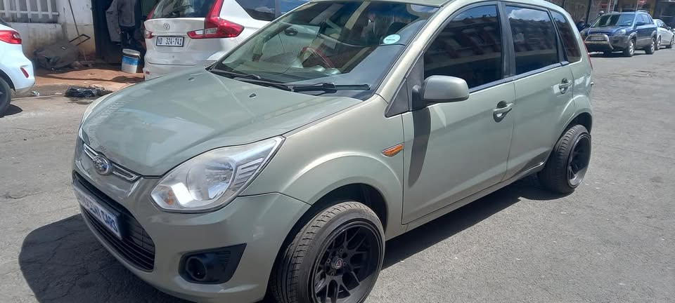 2013 FORD FORD FIGO 1.4 MANUAL,