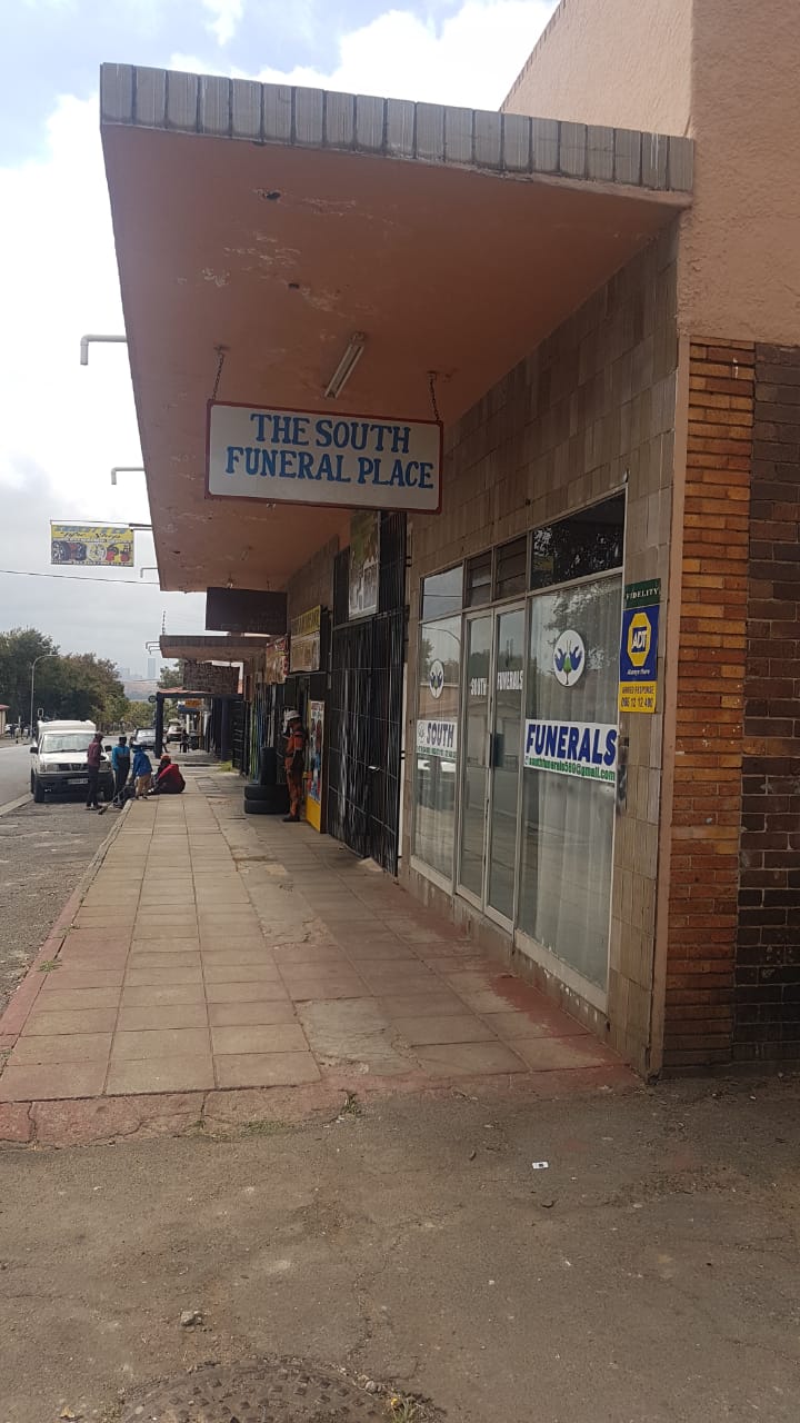 Commercial Property for sale in Johannesburg South Junk Mail