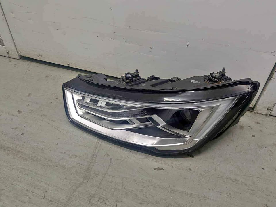AUDI A1 headlights for sell in good condition nice and clean - Private Seller AUDI A1 headlights for sell in good condition nice and clean - Private Seller