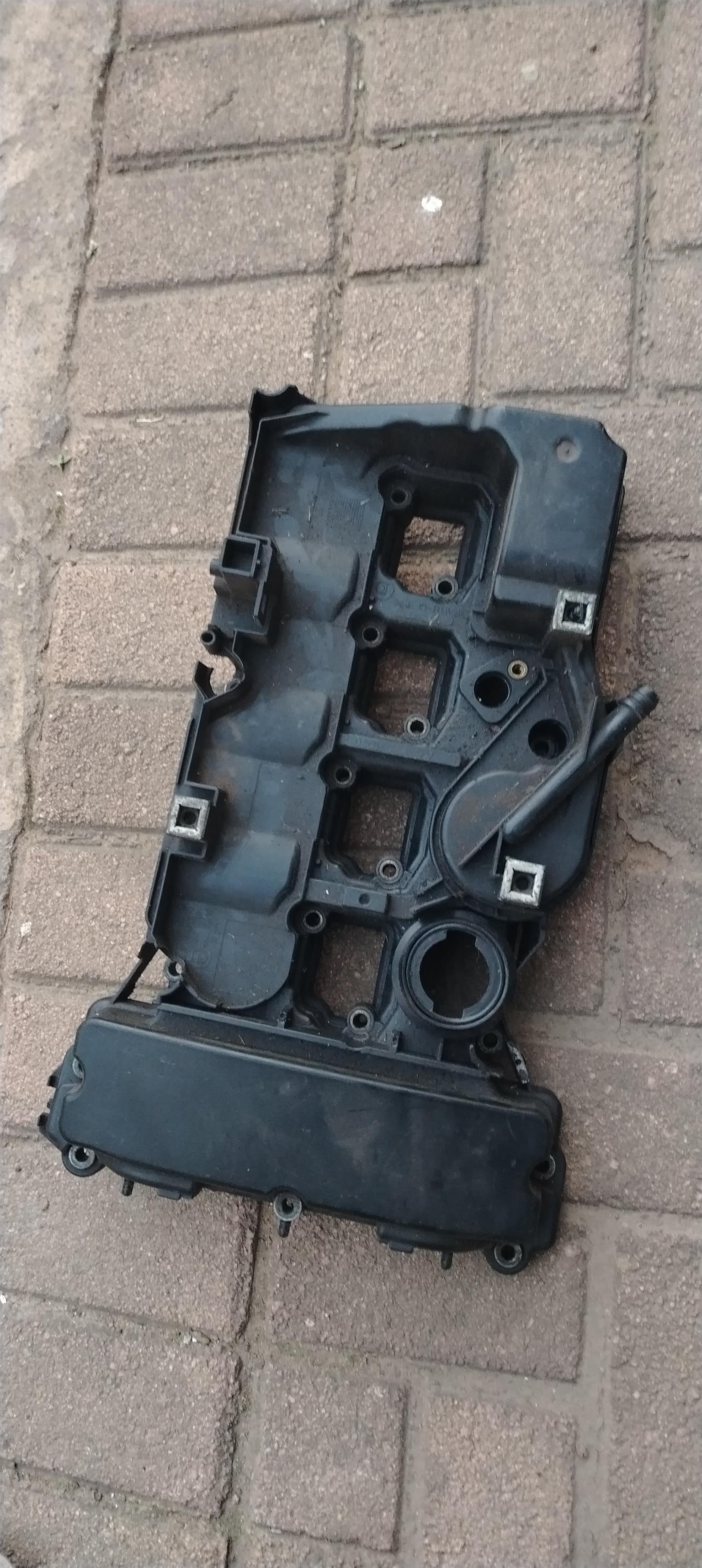 Mercedes Benz M271 Tappet Cover Good Condition - Private Seller