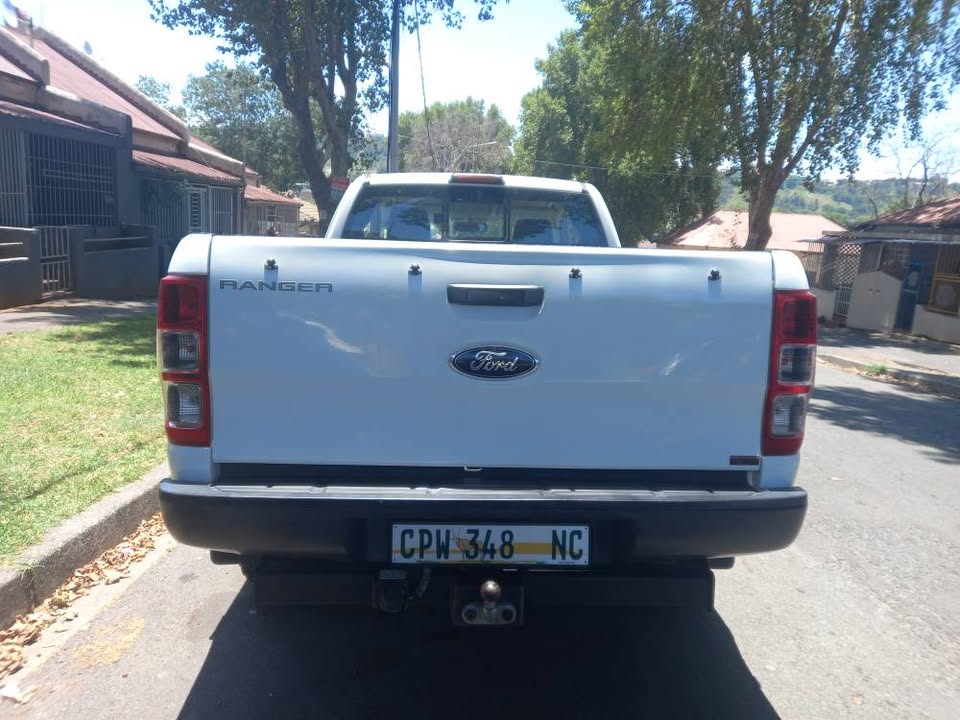 2012 Ford Ranger Super Cab 2.2 Diesel, Manuel, White Color, Mileage 95000kms,