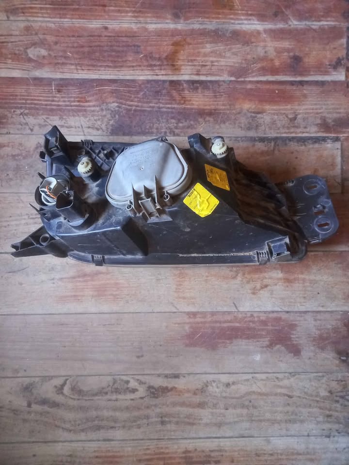 FORD BANTAM L HEADLIGHT - Private Seller