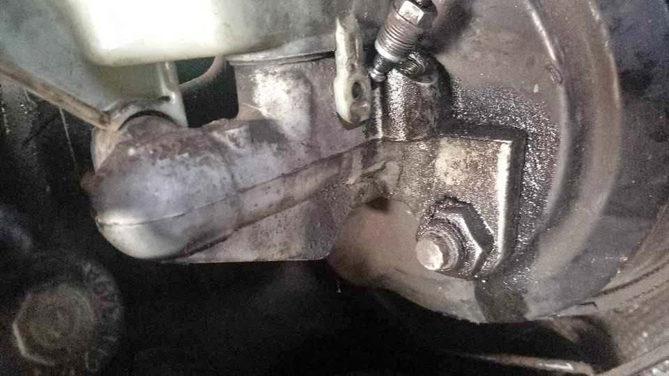 VW golf 5 2.0 TDI brake master cylinder