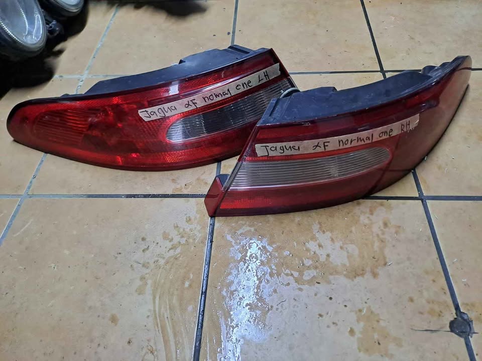 Jaguar taillights normal one both side - Private Seller Jaguar taillights normal one both side - Private Seller