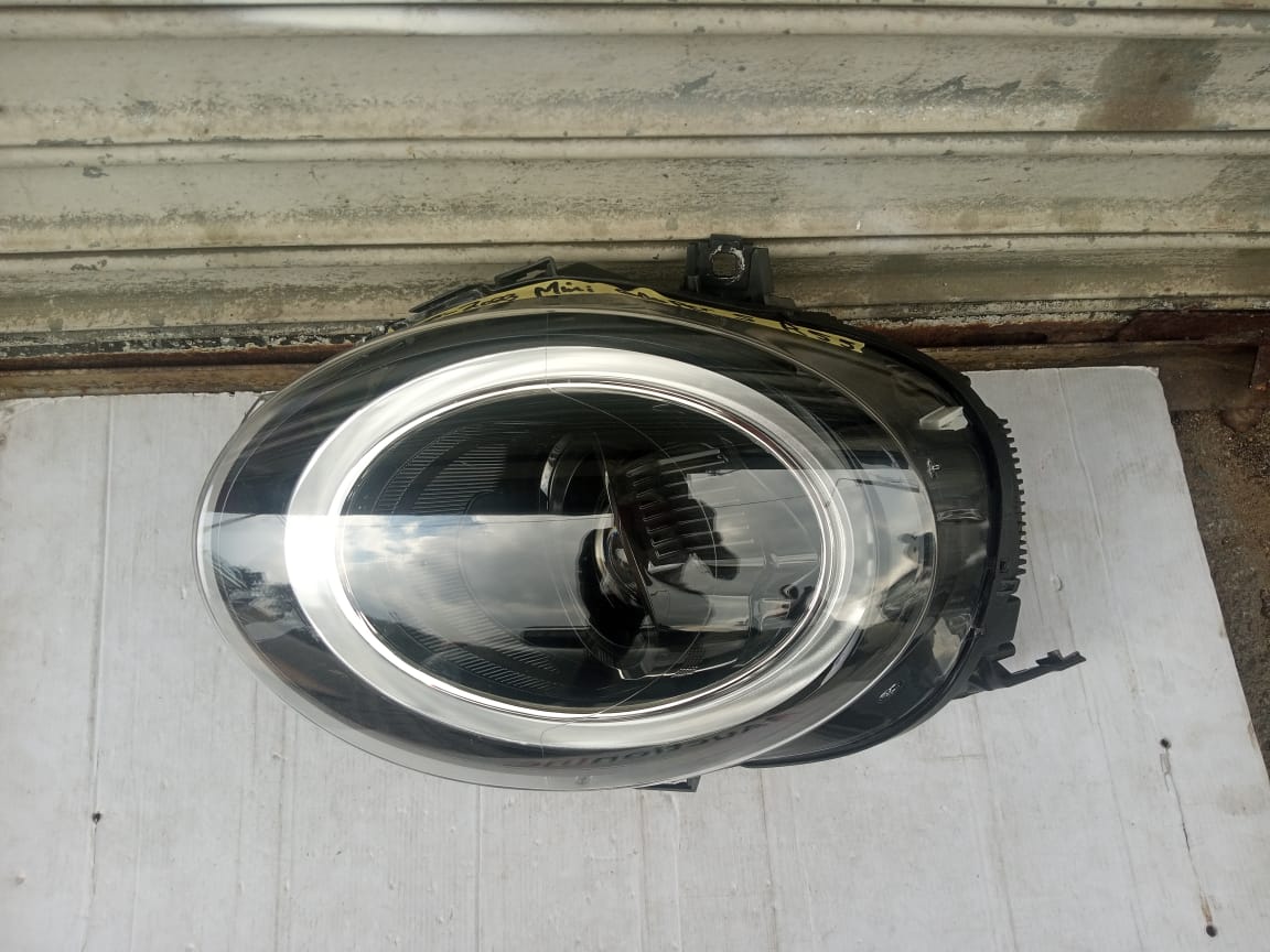 2018-2023 MINI COOPER S R55 LEFT SIDE HEADLIGHT FOR SALE - Private Seller 2018-2023 MINI COOPER S R55 LEFT SIDE HEADLIGHT FOR SALE - Private Seller