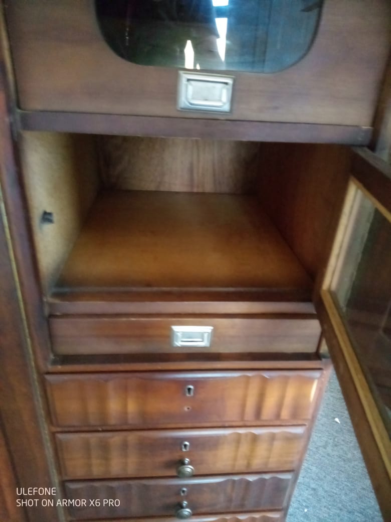 Selling a Amfra bethlehem bedroom set