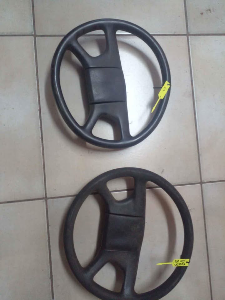 Fiat uno Staring Wheel - Private Seller Fiat uno Staring Wheel - Private Seller