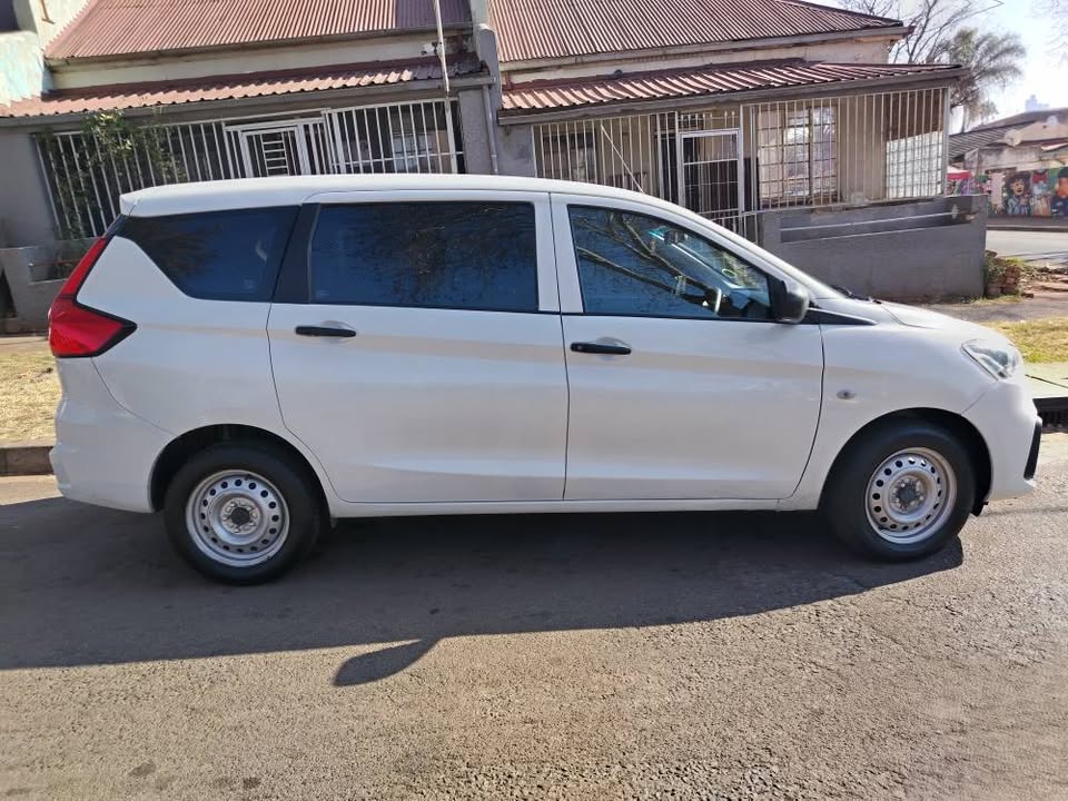 2023 Sezuki Ertiga 1.5