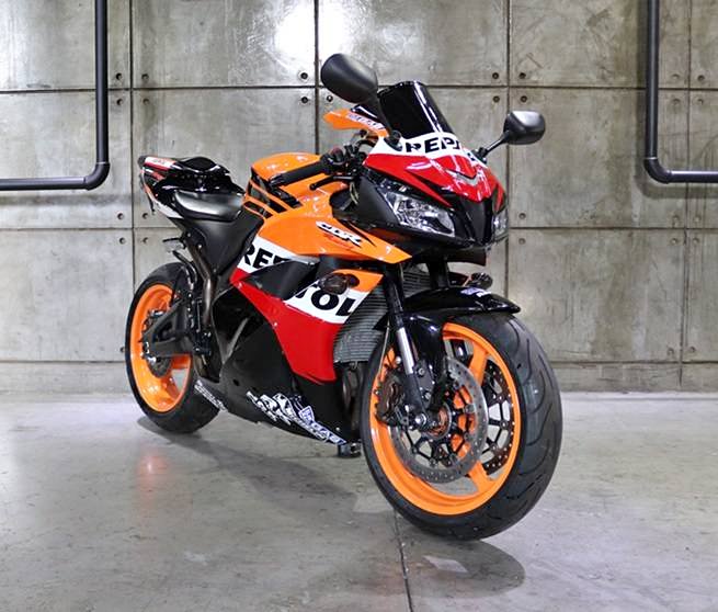 2011 Honda CBR600RR - 14 000KM - Private Seller 2011 Honda CBR600RR - 14 000KM - Private Seller