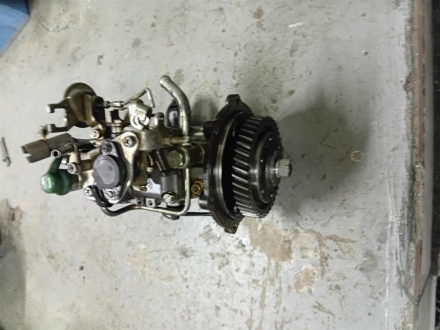 Isuzu kb280 diesel pump 100% working condition. - Private Seller