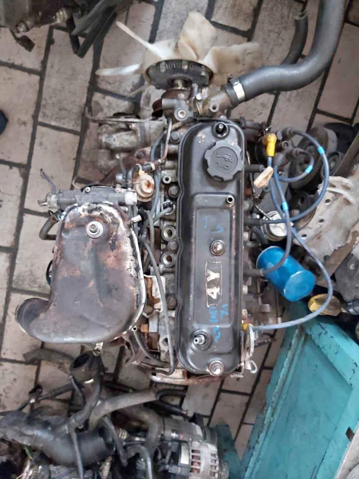 TOYOTA HILUX 2.2 4Y ENGINE FOR SALE - Private Seller