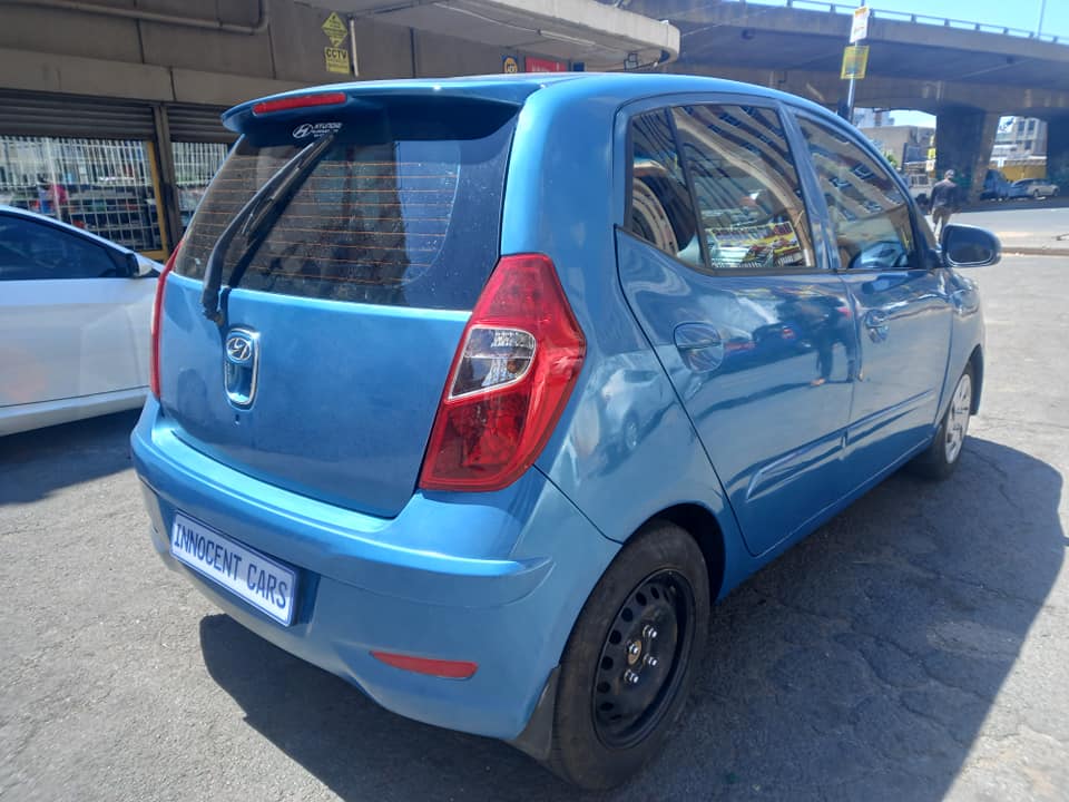2017 HYUNDAI i10 1.2 PETROL, MANUAL TRANSMISSION, BLUE COLOUR, MILEAGE 82000KM