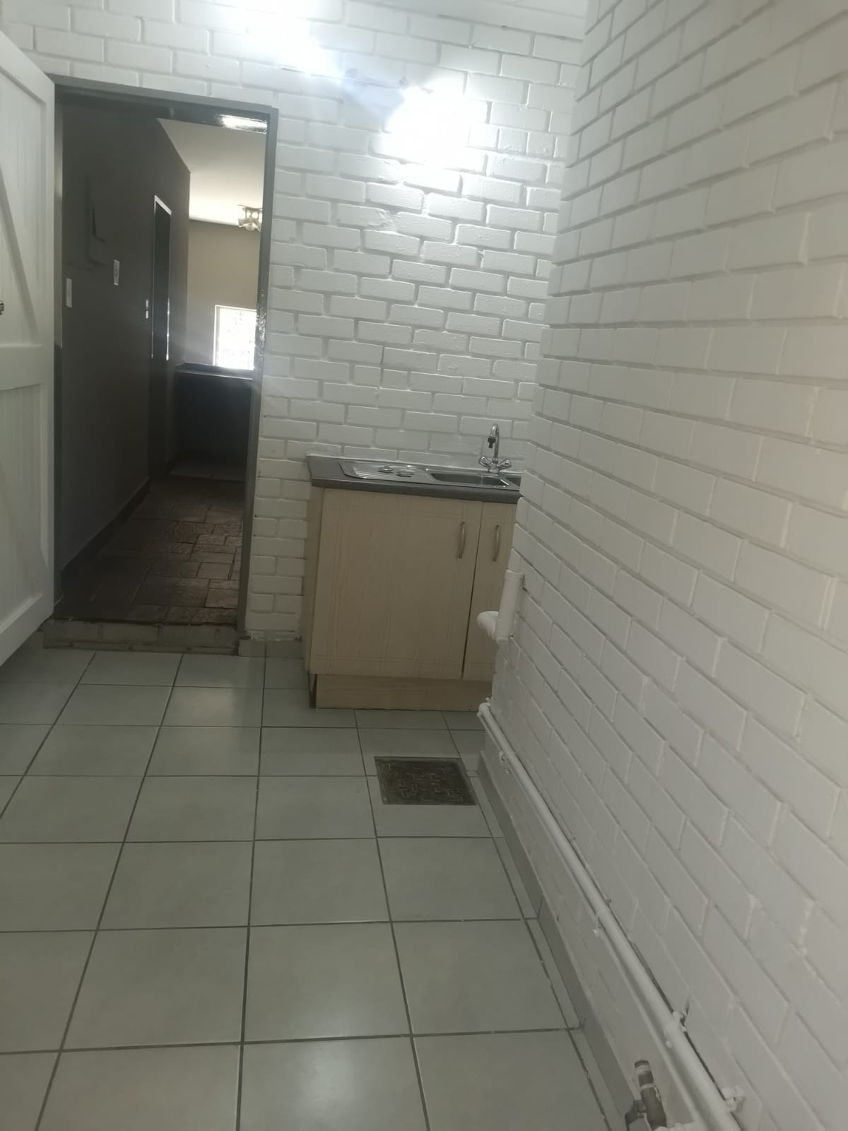Duplex to Rent - Parktown Estate, Pretoria