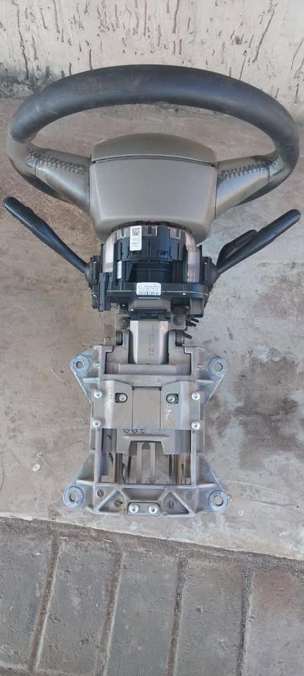 Audi A4 B7 2.0 Steering Culumn - Private Seller Audi A4 B7 2.0 Steering Culumn - Private Seller