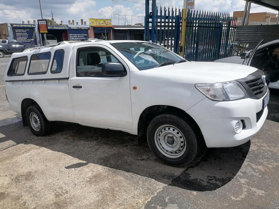 2012 Toyota Hilux 2.0 Vvti single cab
