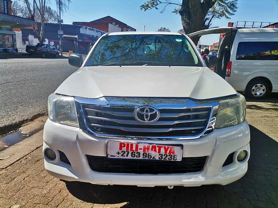 2010 TOYOTA HILUX 2.5D4D 4X4 DOUBLE CAB MANUAL