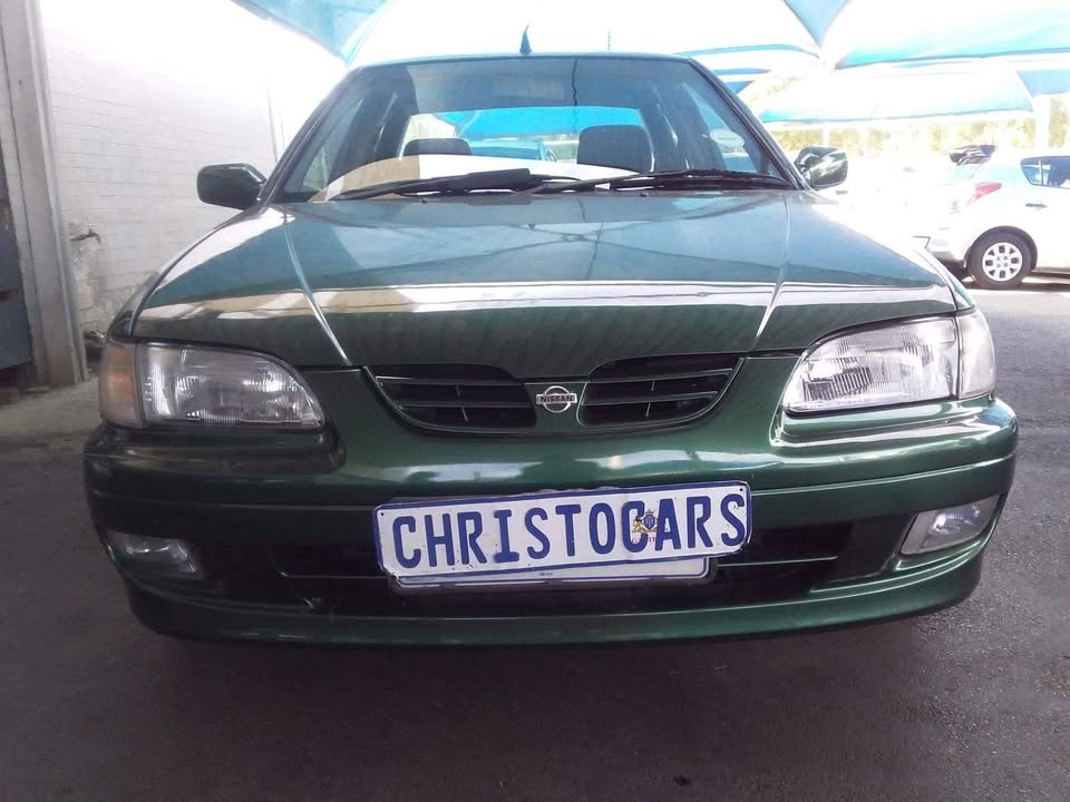 2001 Nissan Sentra sedan manual Transmission 2001
