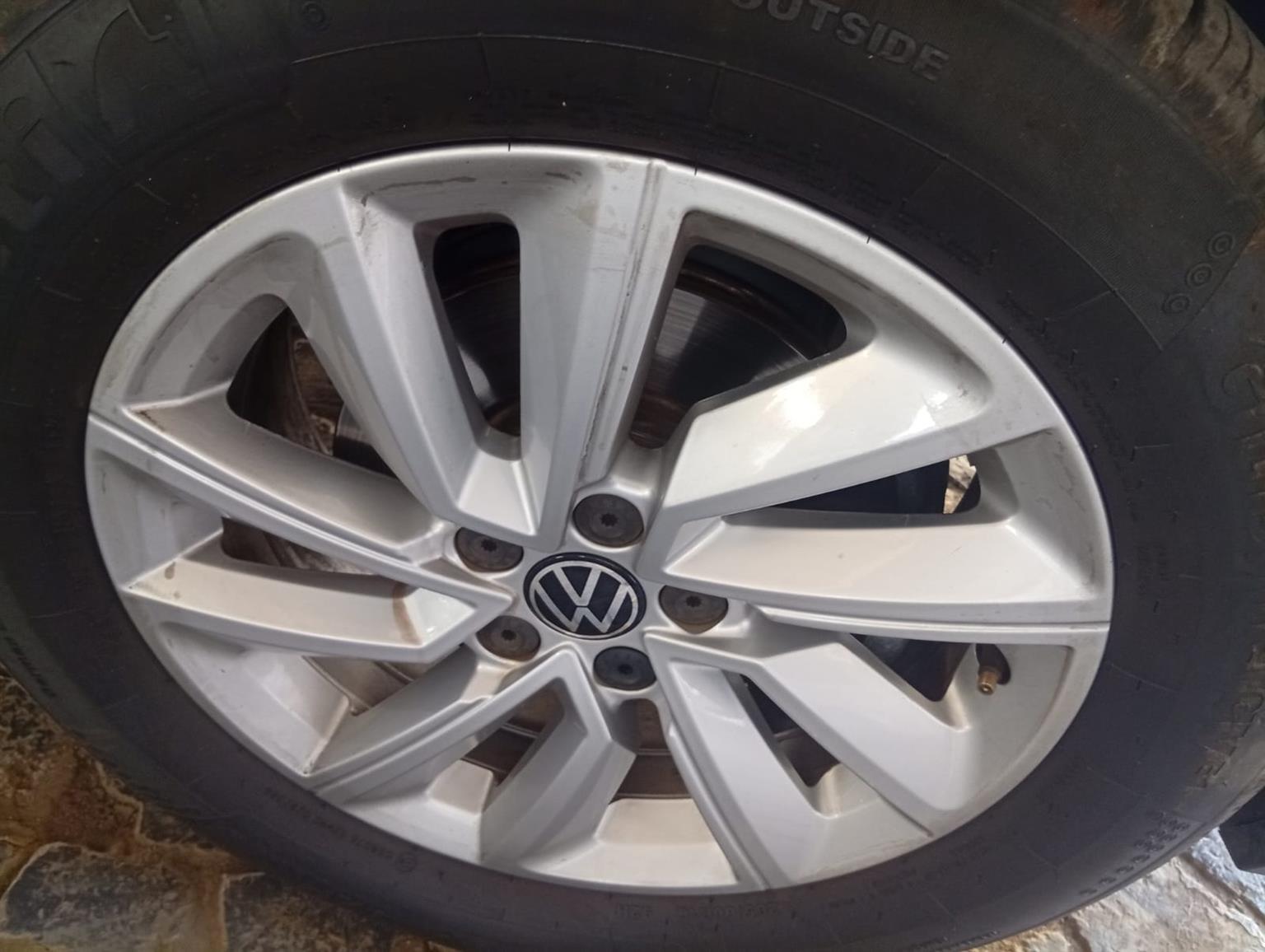 2023 Volkswagen T-Cross 1.0 TSI 85kW Comfortline  Manual 13,000km Leather Seats