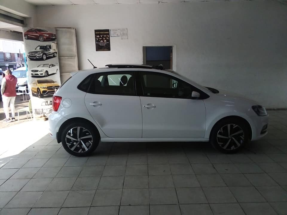 2016 VW POLO TSI 1.2 COMFORTLINE MANUAL PETROL WHITE SUNROOF 72.000KM.