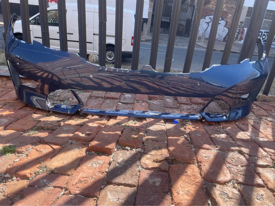 BMW G20 normal front bumper preface - Private Seller