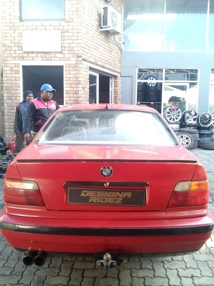 BMW E36 M50 325I STRIPPING FOR SPARE PARTS /SPARES - Private Seller BMW E36 M50 325I STRIPPING FOR SPARE PARTS /SPARES - Private Seller