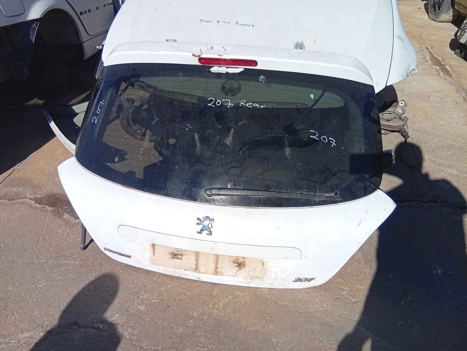 Peugeot 207 tailgate for sale