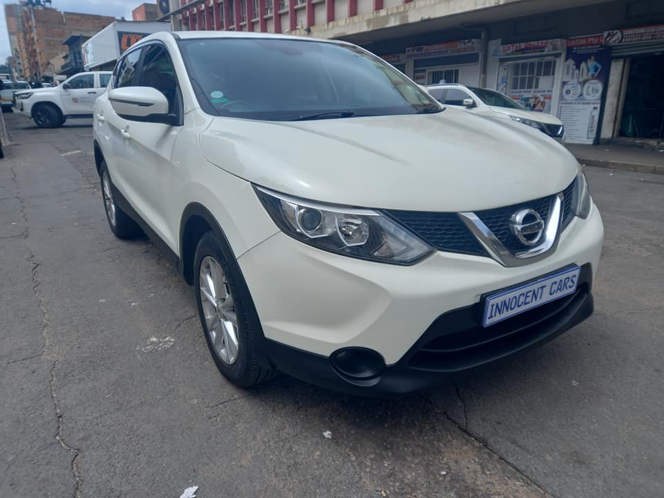2017 NISSAN QASHQAI 1.2T PETEOL, AUTOMATIC TRANSMISSION, WHITE COLOUR