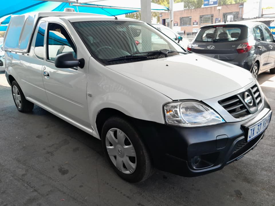 2021 NISSAN  NP200 1.6 WITH CANOPY MANUAL
