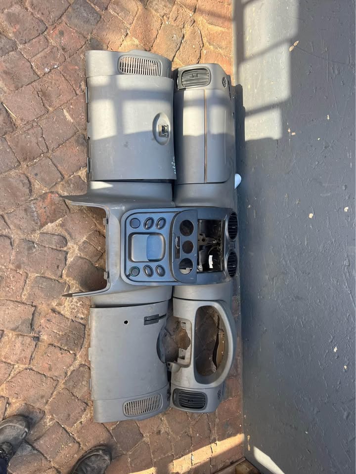 MAHINDRA scorpio 2.2mhawk complete dash for sale - Private Seller