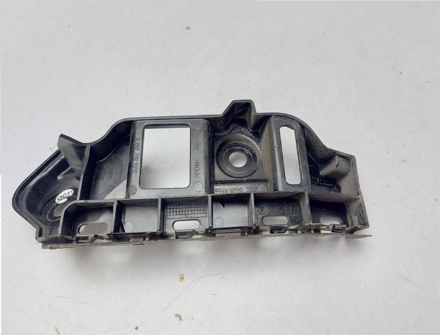 VW Polo 6/7 Rear Bumper Bracket – 2G0 807 393 (2018-Onwards) - Private Seller VW Polo 6/7 Rear Bumper Bracket – 2G0 807 393 (2018-Onwards) - Private Seller