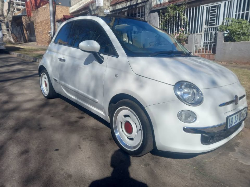 2015 FIAT 500c Sport Covantible Manual, Petrol, White, Reverse sensor, 52000kms