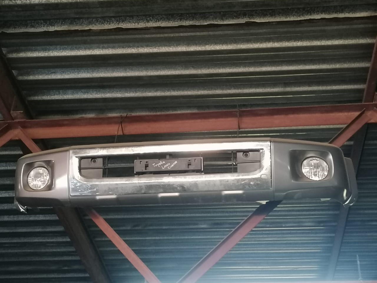 Toyota land cruiser front bumper for sale - Private Seller