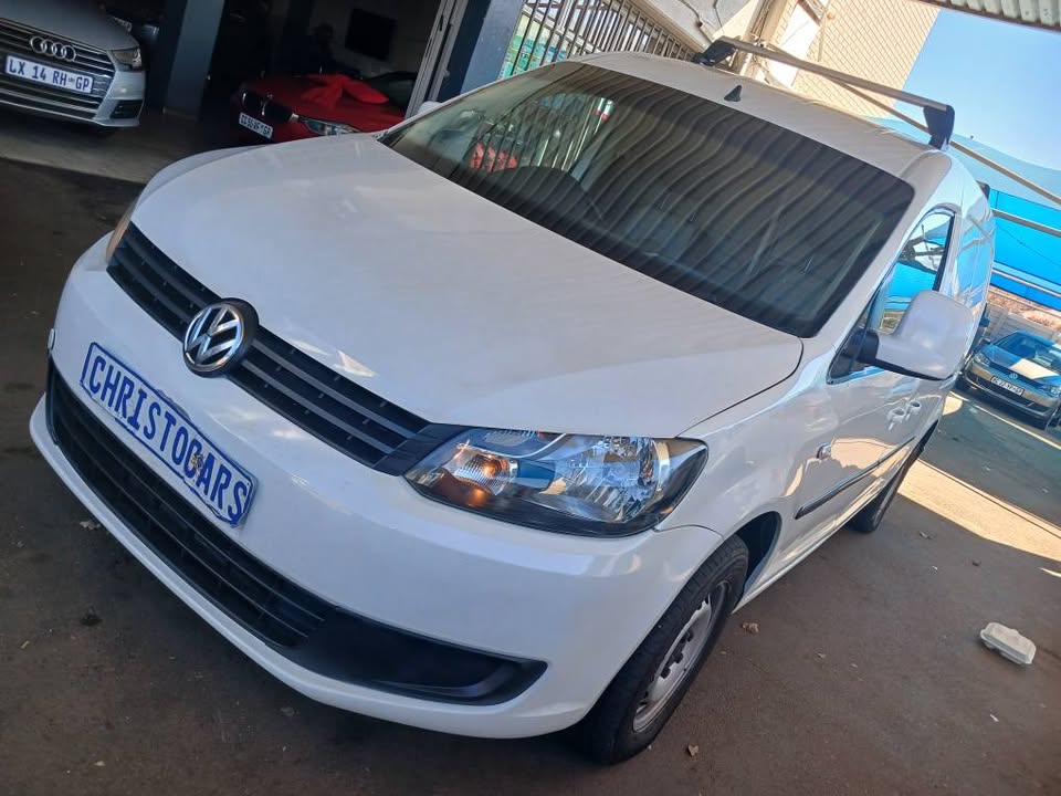 2013 model VW Caddy panel van manual transmission diesel 2.0 engine capacity mileage