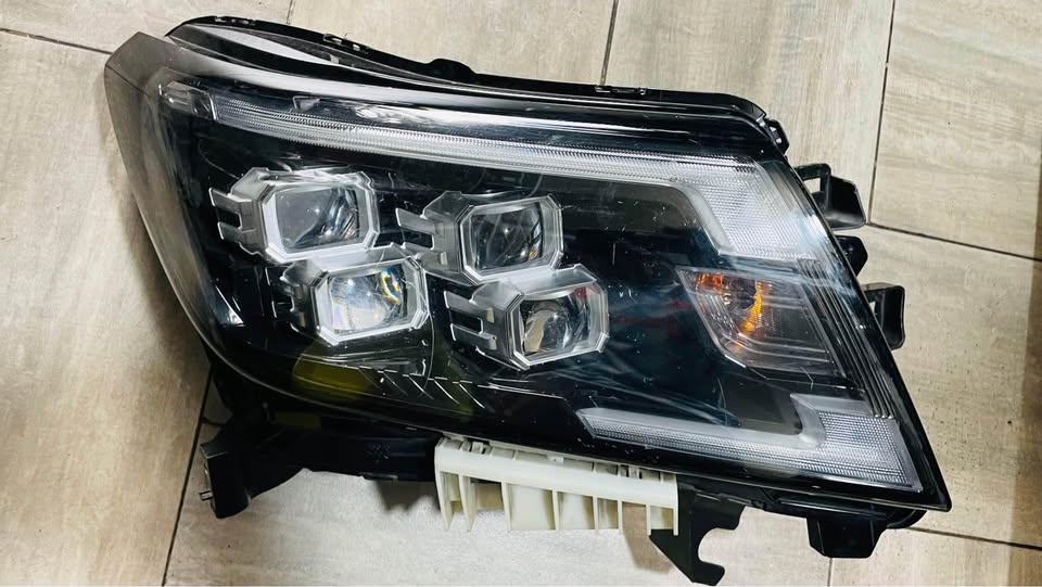 Nissan Navara LED headlight - Private Seller Nissan Navara LED headlight - Private Seller