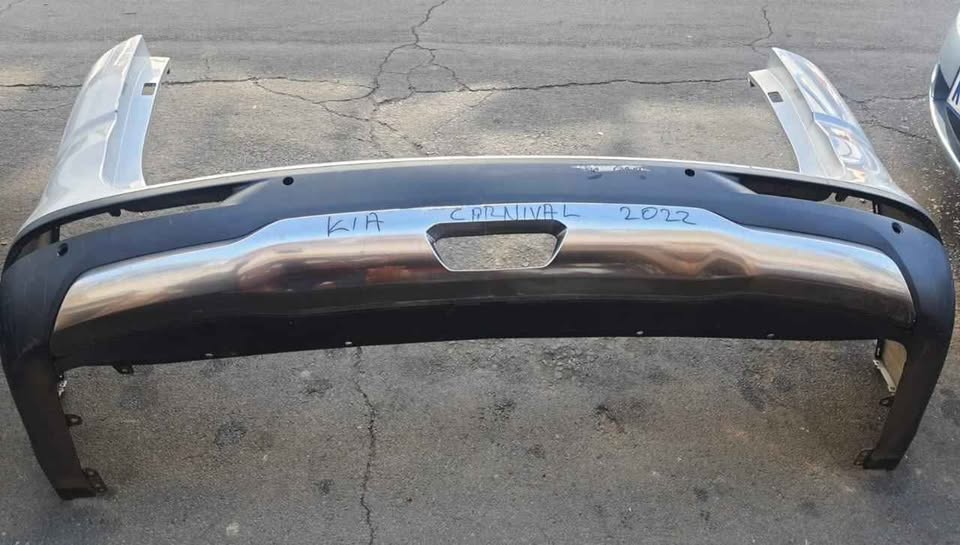 KIA Sedona Rear Bumper. Call or DM . - Private Seller KIA Sedona Rear Bumper. Call or DM . - Private Seller