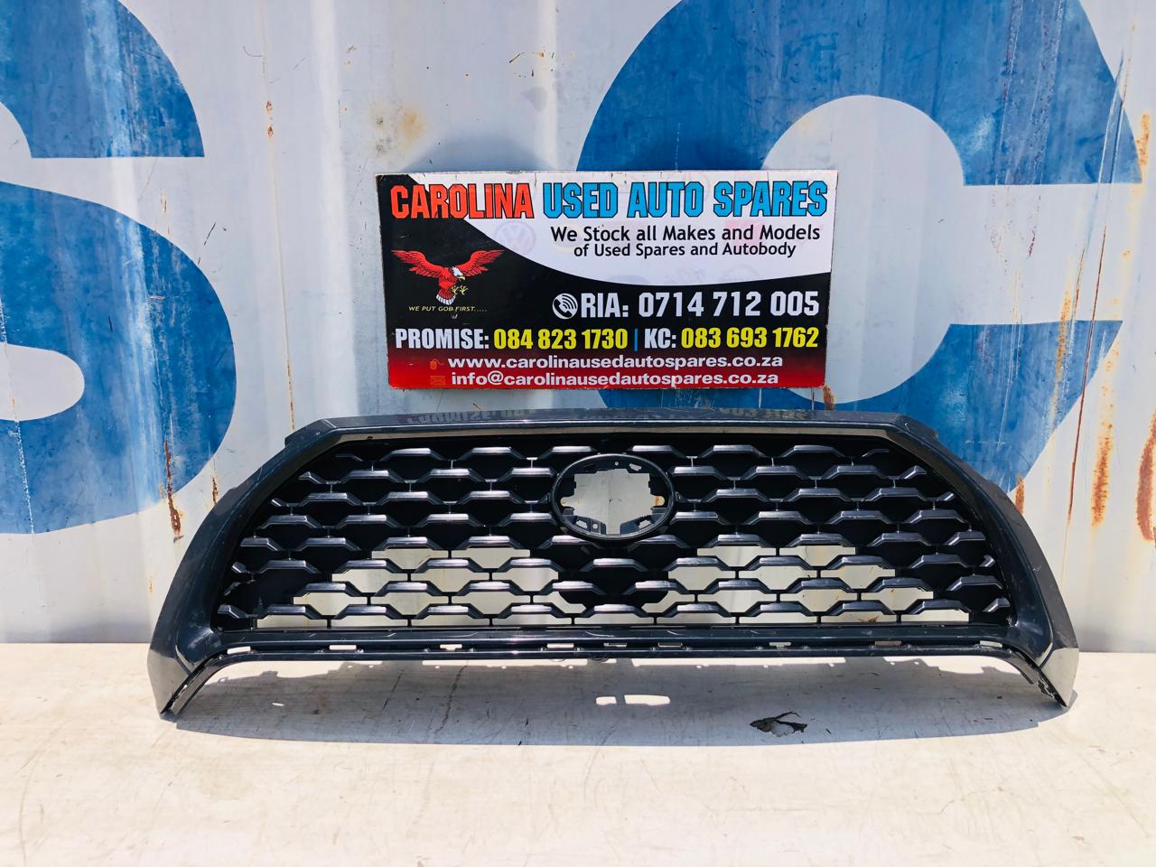 Toyota Corolla Cross radiator grill (no badge)(2020-2024) - Private Seller Toyota Corolla Cross radiator grill (no badge)(2020-2024) - Private Seller
