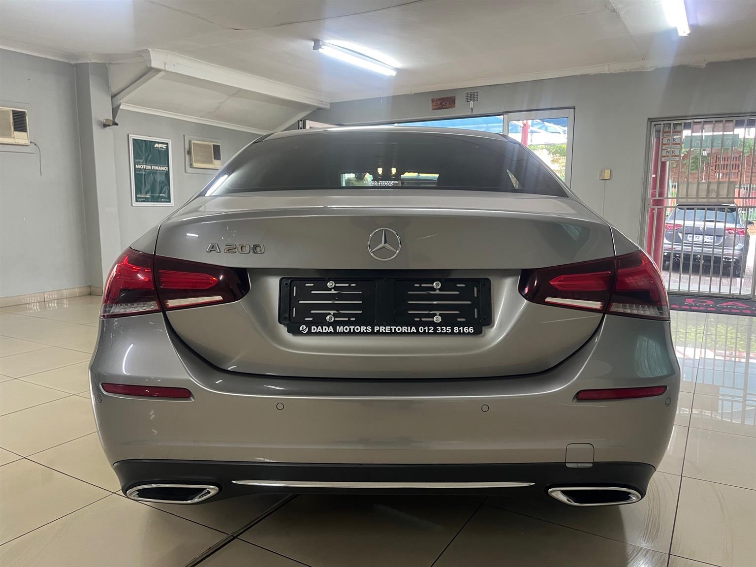MERCEDES BENZ A200 AT SEDAN