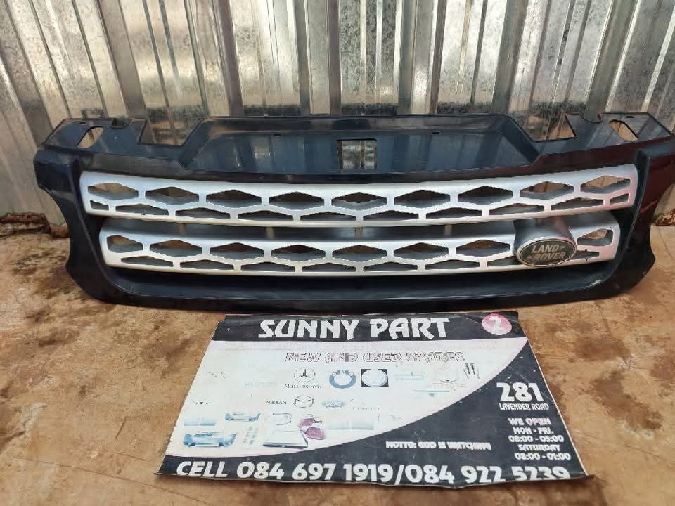 Land Rover Discovery 4 Grille - Private Seller