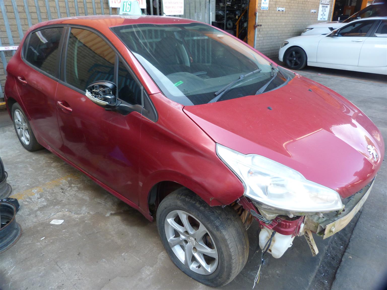 Peugeot 208 1.2 VTi - 2012 - Private Seller Peugeot 208 1.2 VTi - 2012 - Private Seller
